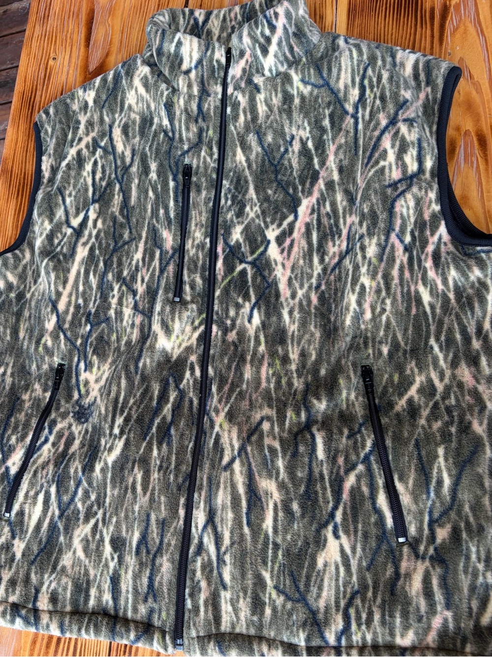 Olive Camo Fleece Vest - Cozy Layer for Outdoor Use